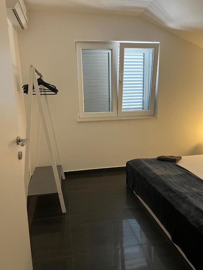 Apartment Vodice - Lovric Exterior foto